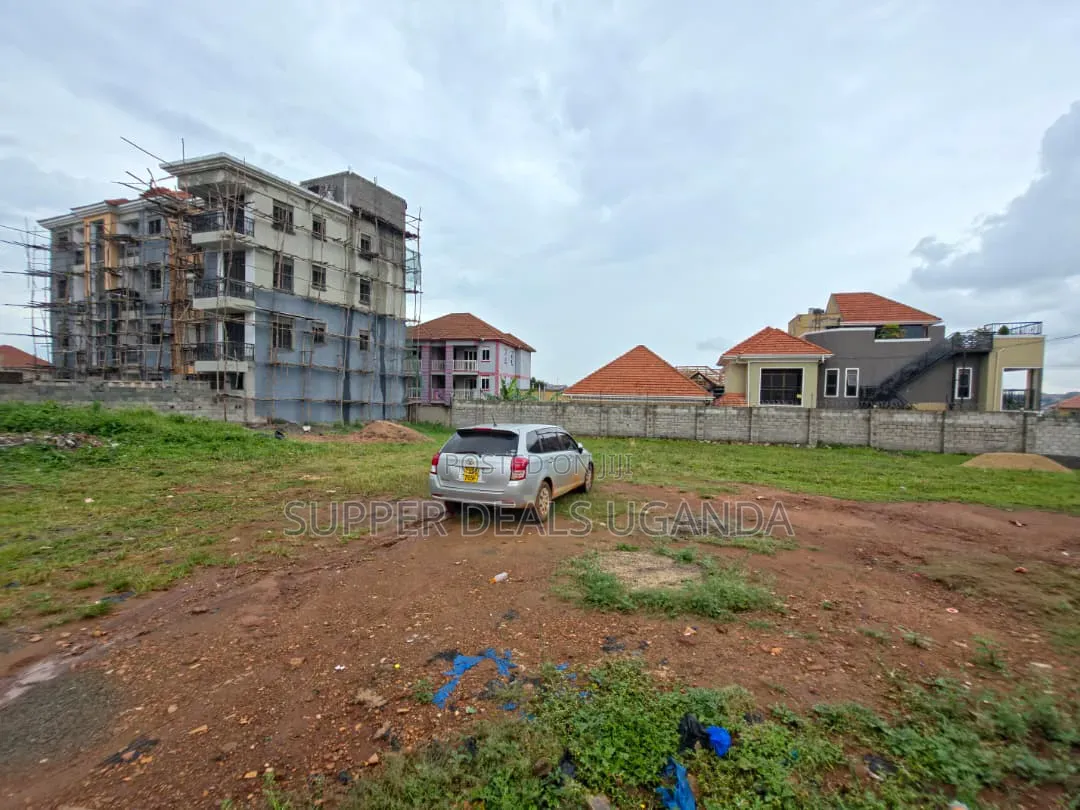 100by100ft Plot for Sale Located Kyanja in Nakawa
