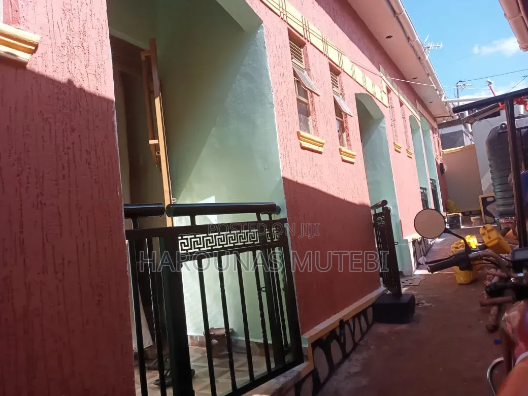 Furnished 4bdrm House in Kabumbi, Nabweru for sale in Nabweru