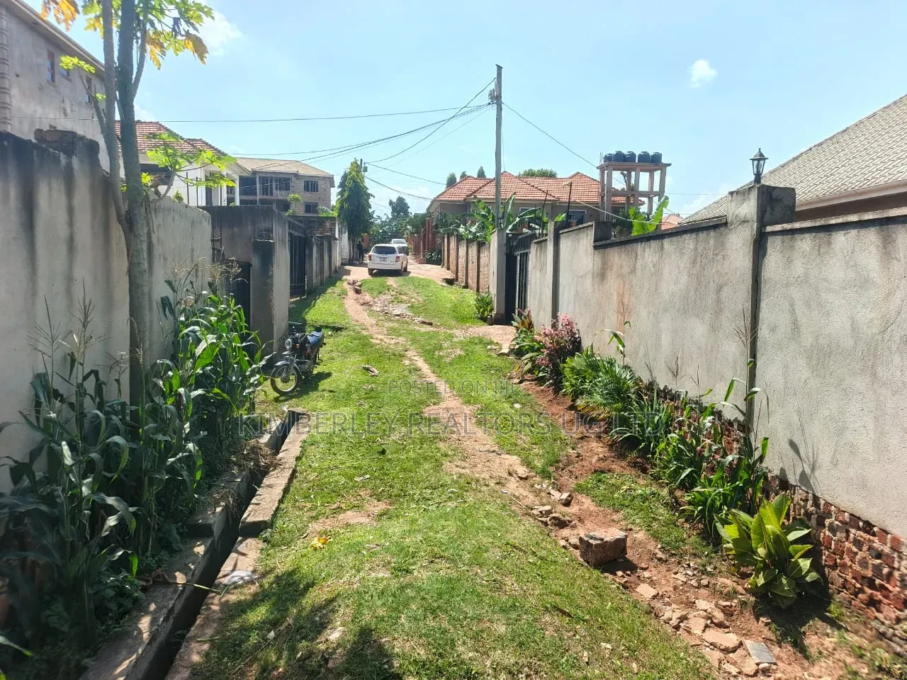 Plot For Sale In Namugong-ssonde Estate, Mukono in Nakawa