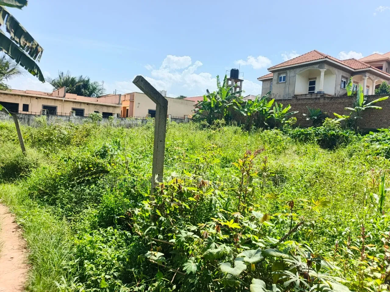 Plot For Sale In Namugong-ssonde Estate, Mukono in Nakawa