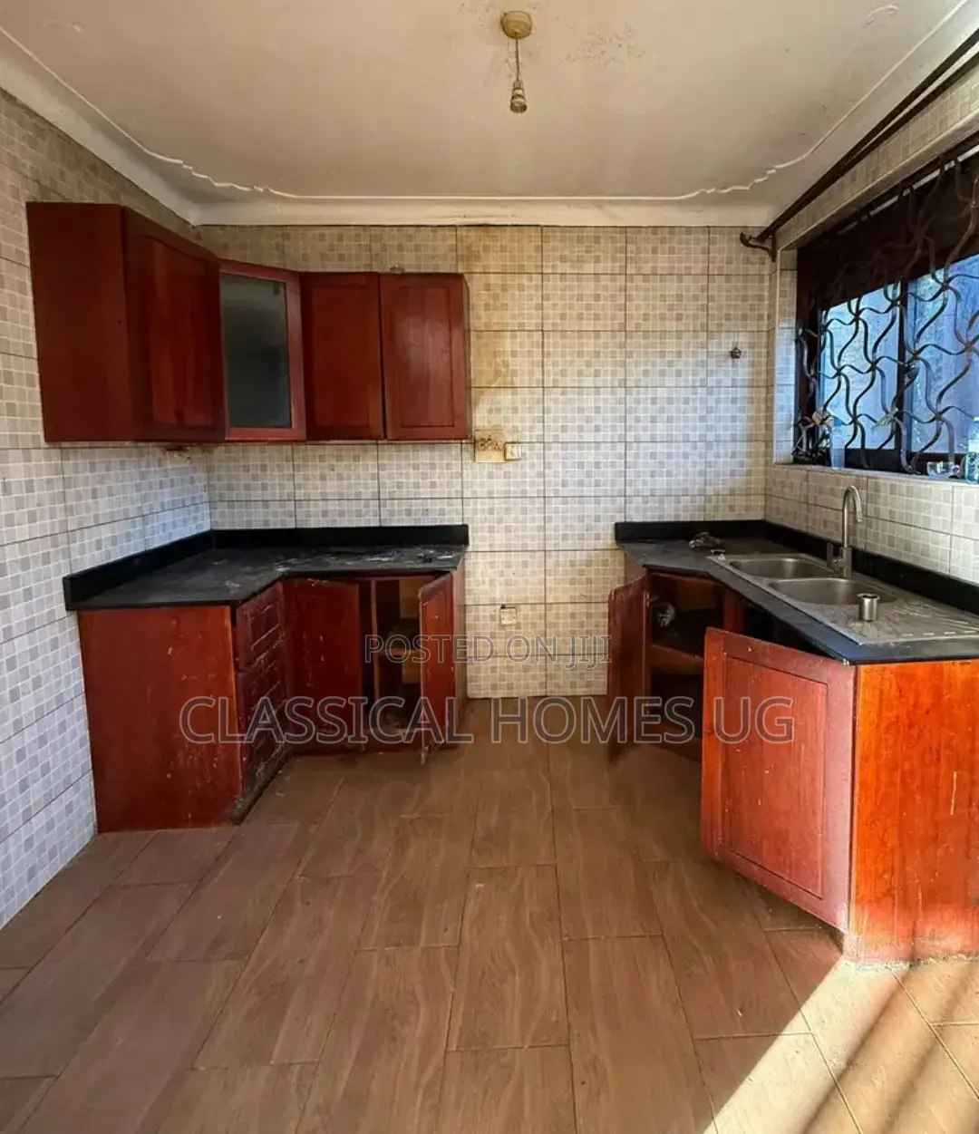 3bdrm Apartment in Mutundwe, Central Division for rent in Central Division