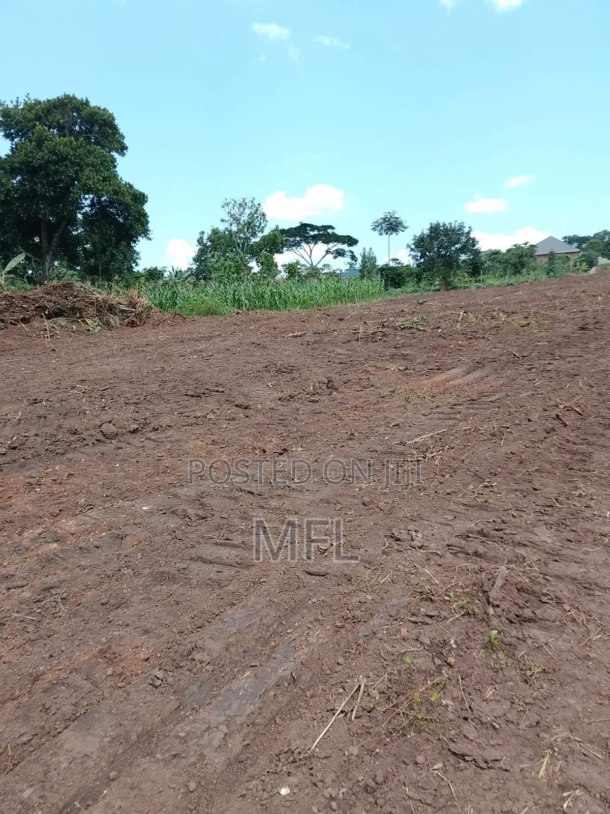 Nampunge Roadside Estate in Wakiso / Wakiso