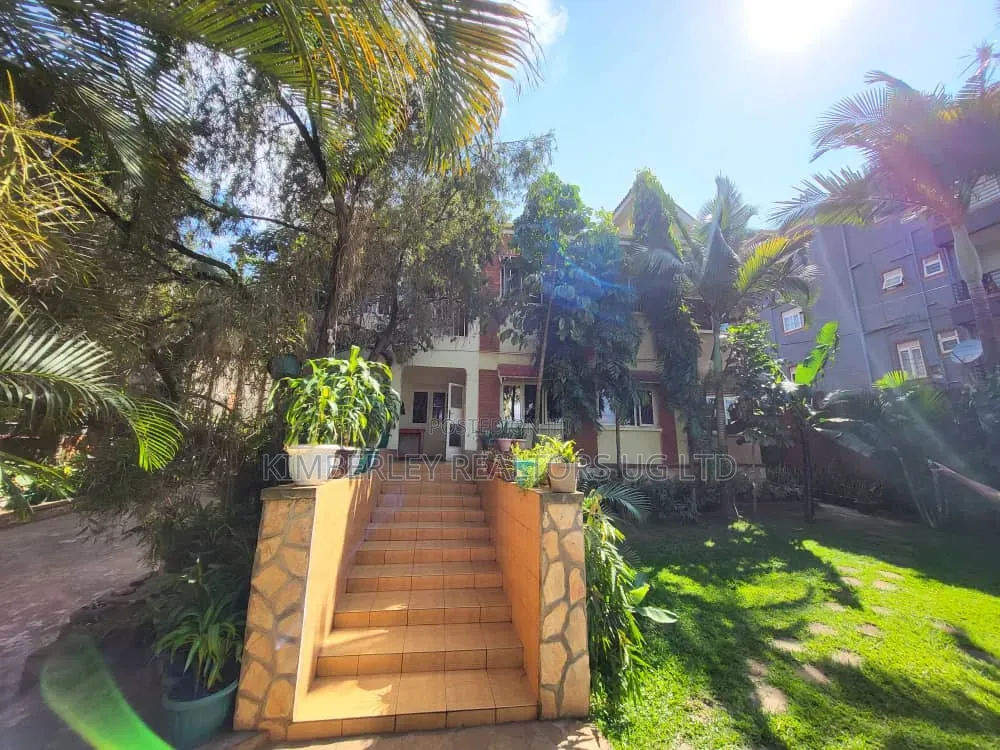10bdrm Mansion in Makindye for sale in Makindye