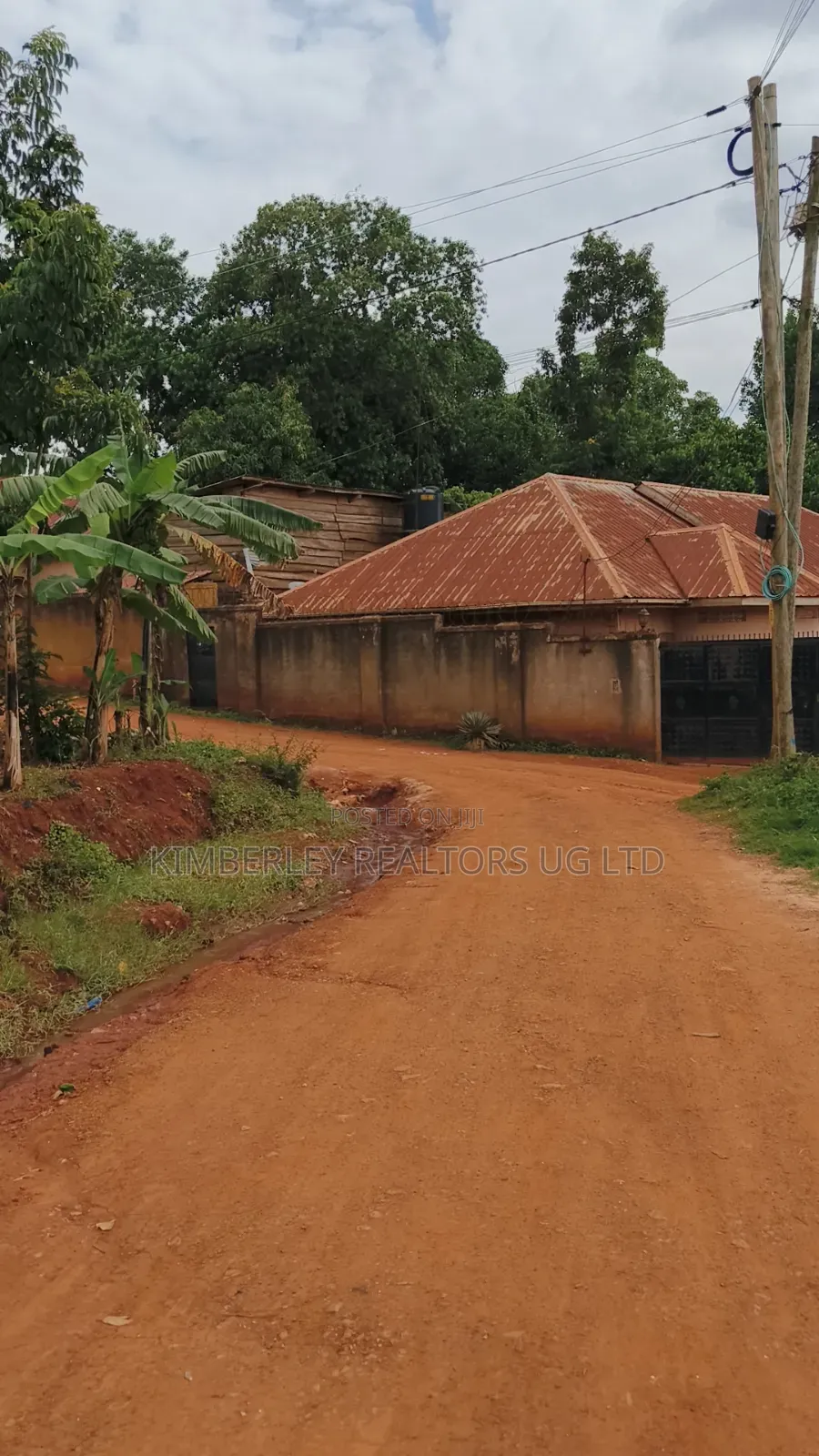Plot for Sale Bweyogerere Butto in Division A