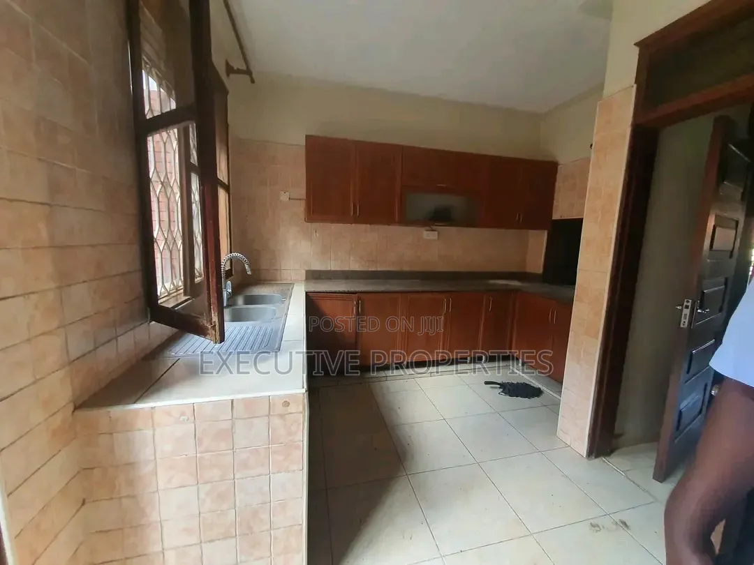 4bdrm Duplex in Buziga, Central Division for rent in Central Division