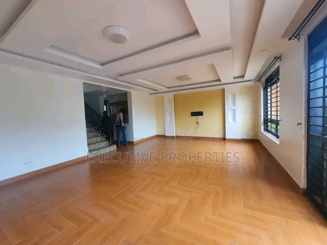 3bdrm Villa in Muyenga, Central Division for rent in Central Division