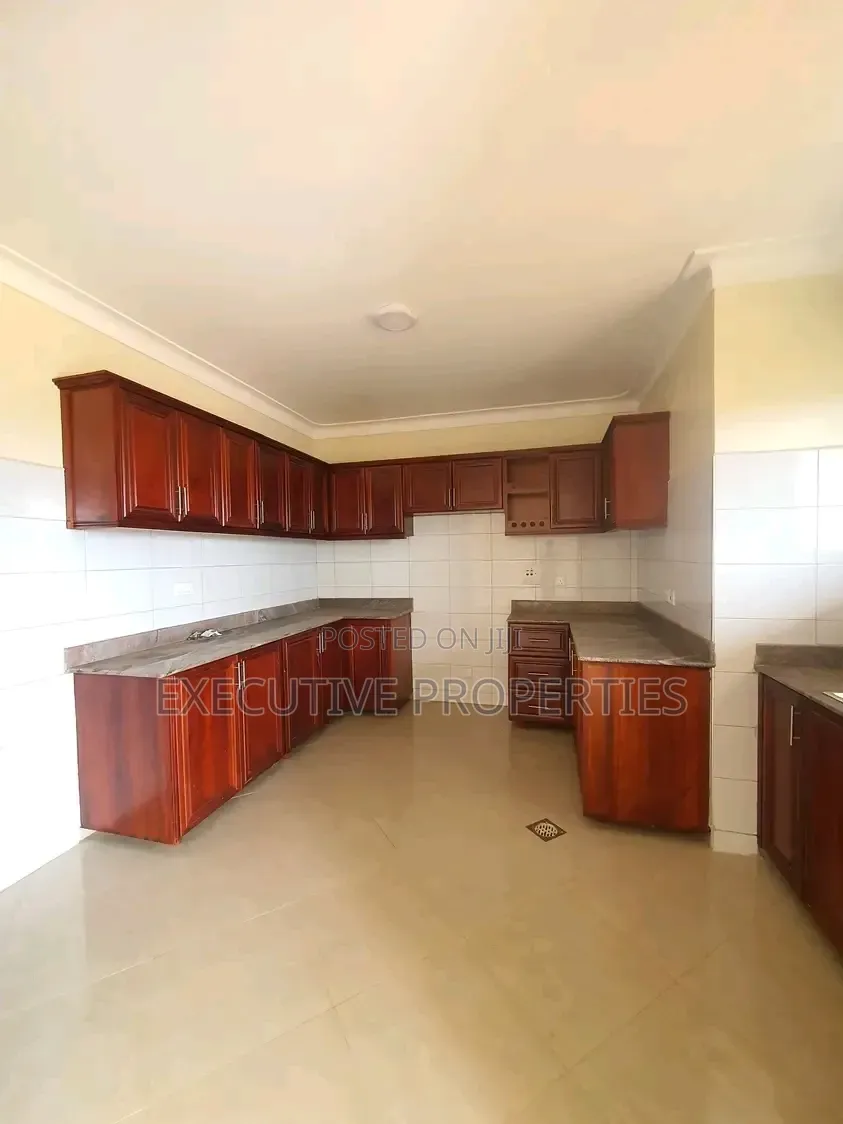 2bdrm Apartment in Muyenga, Central Division for rent in Central Division