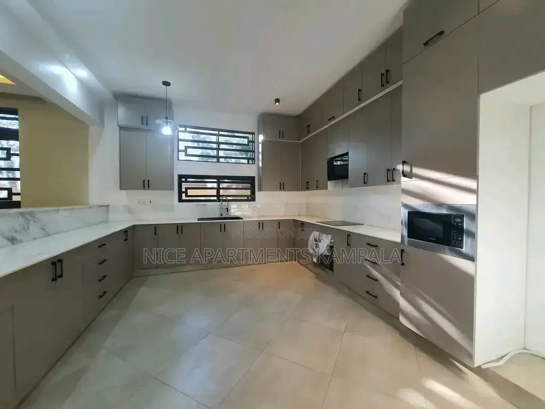 5bdrm Duplex in Buziga, Central Division for rent in Central Division