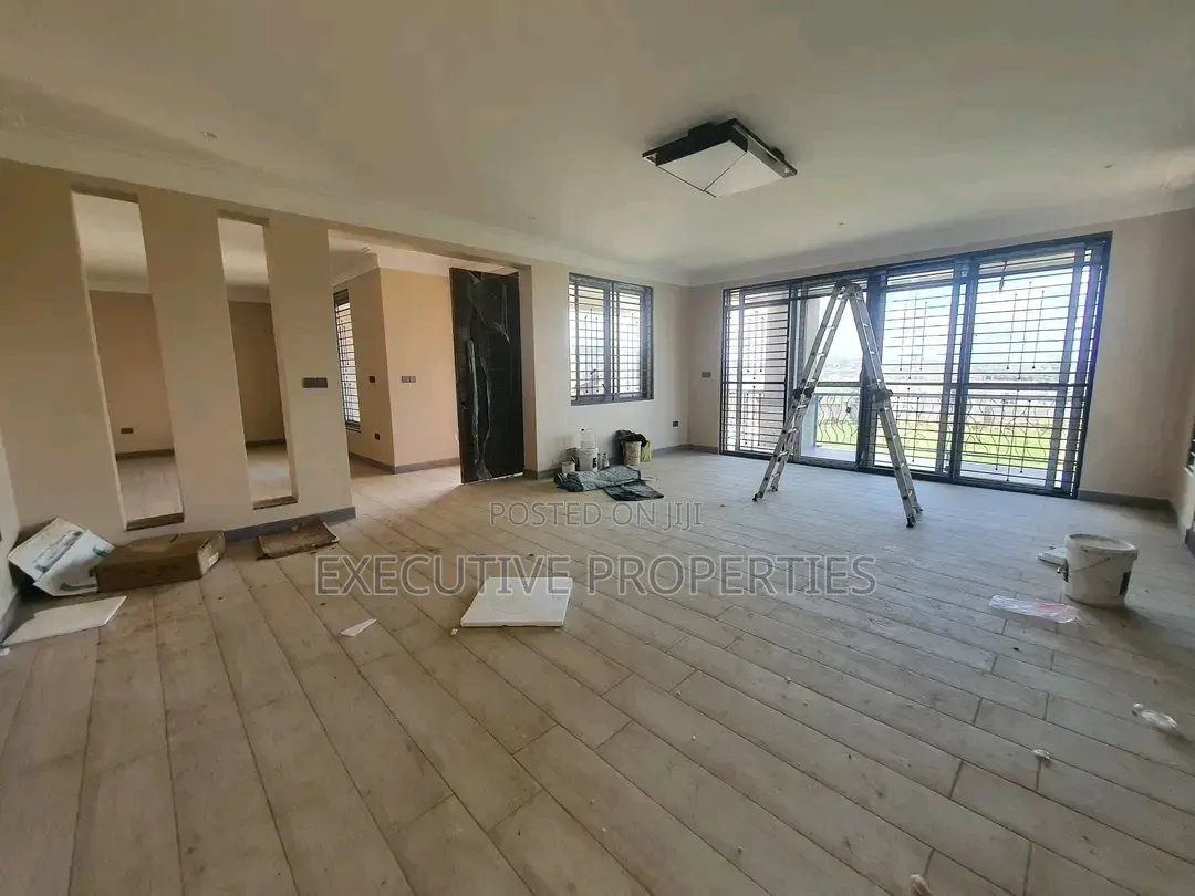 5bdrm Duplex in Mmunyonyo, Central Division for rent in Central Division