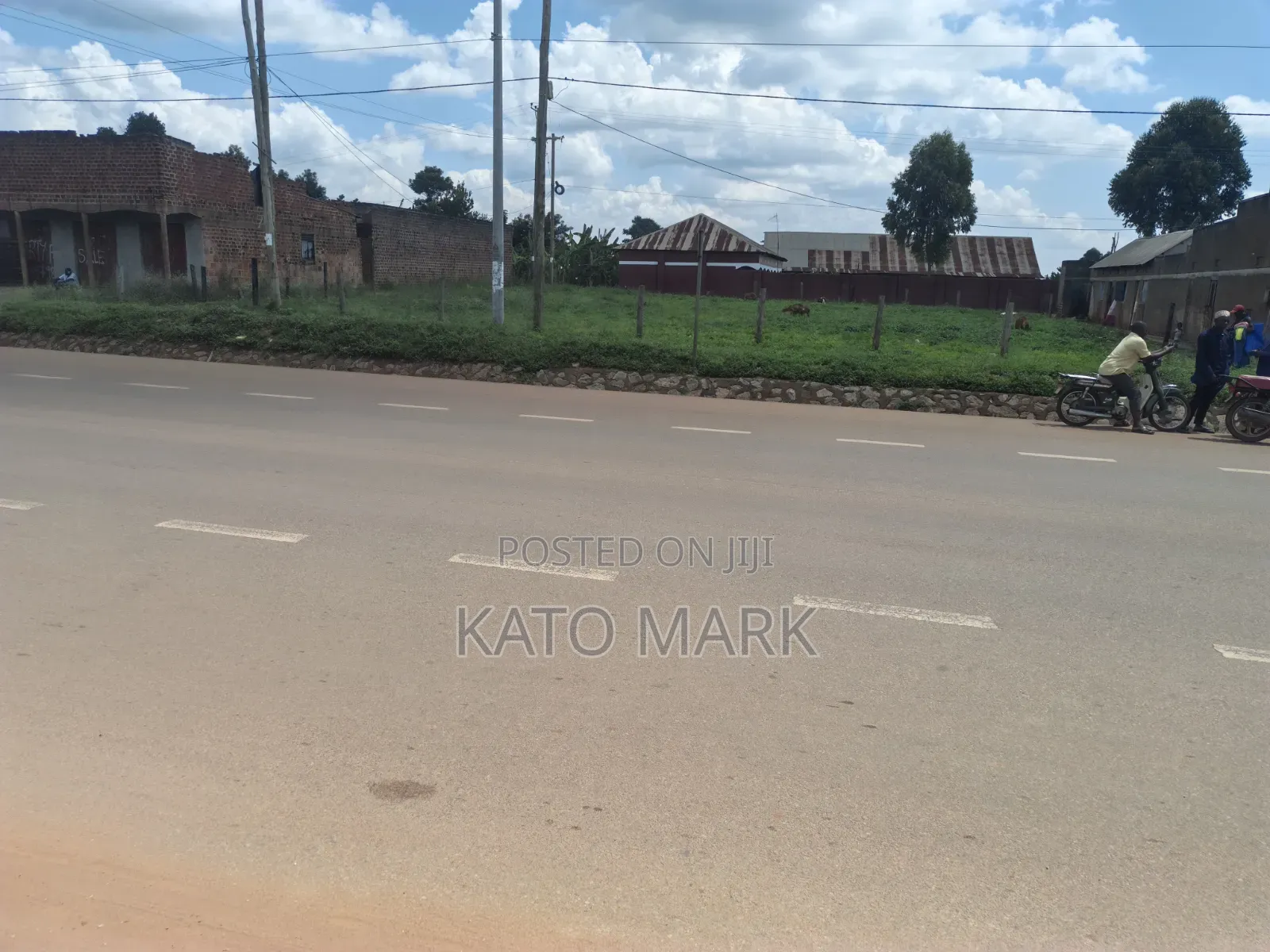100*100ft Plot Located at Nagalama in Mukono TC