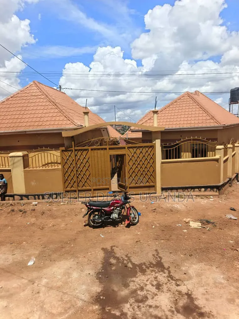 1bdrm Bungalow in Kisaasi, Nakawa for sale in Nakawa