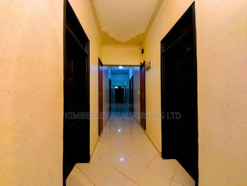 Furnished 20bdrm Apartment in Central Division for sale in Central Division