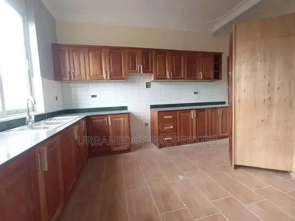 3bdrm Apartment in Lubowa, Central Division for rent in Central Division
