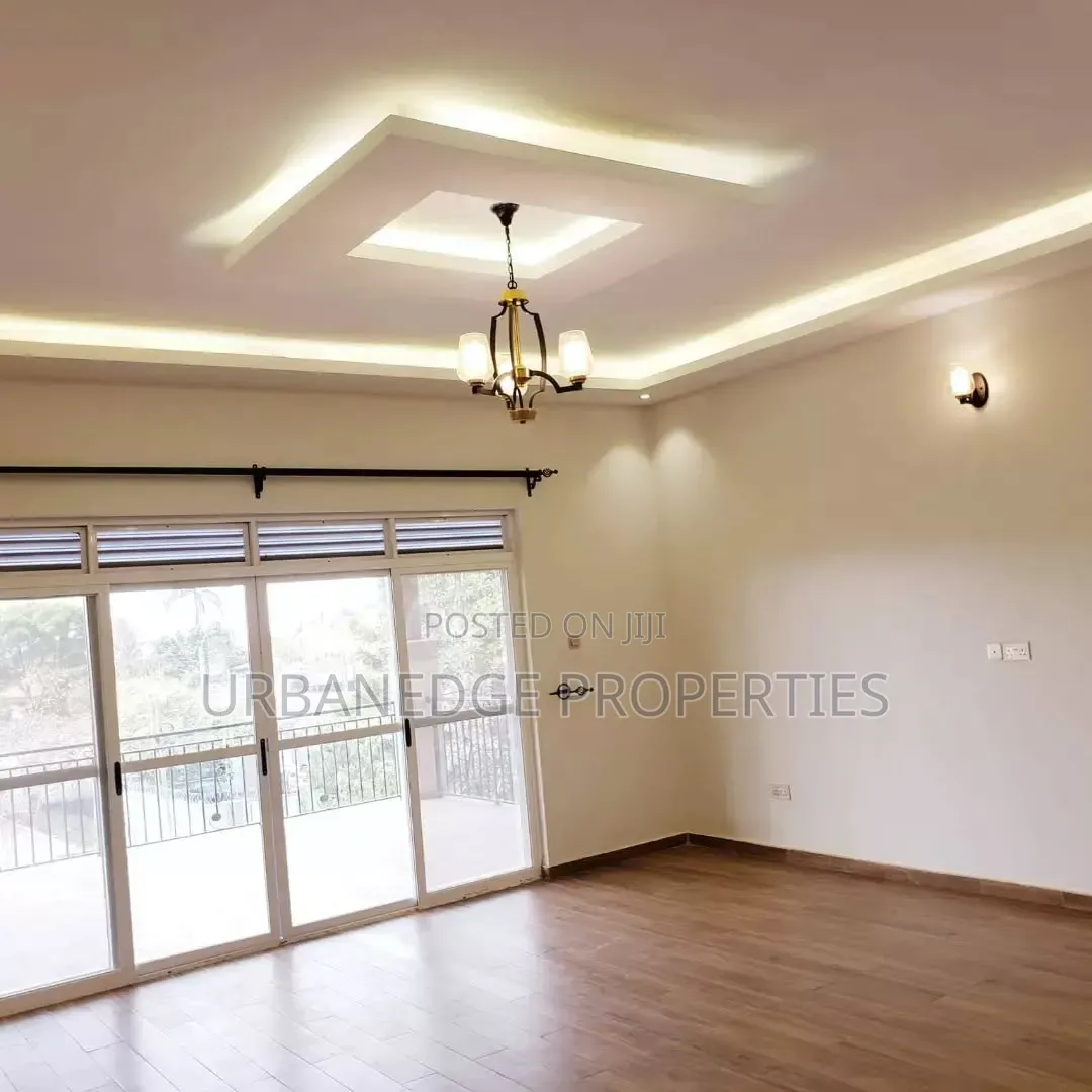 6bdrm Mansion in Munyonyo, Central Division for rent in Central Division