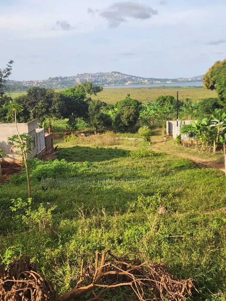 Land for Sale – Nakawuka Jungo in Division A