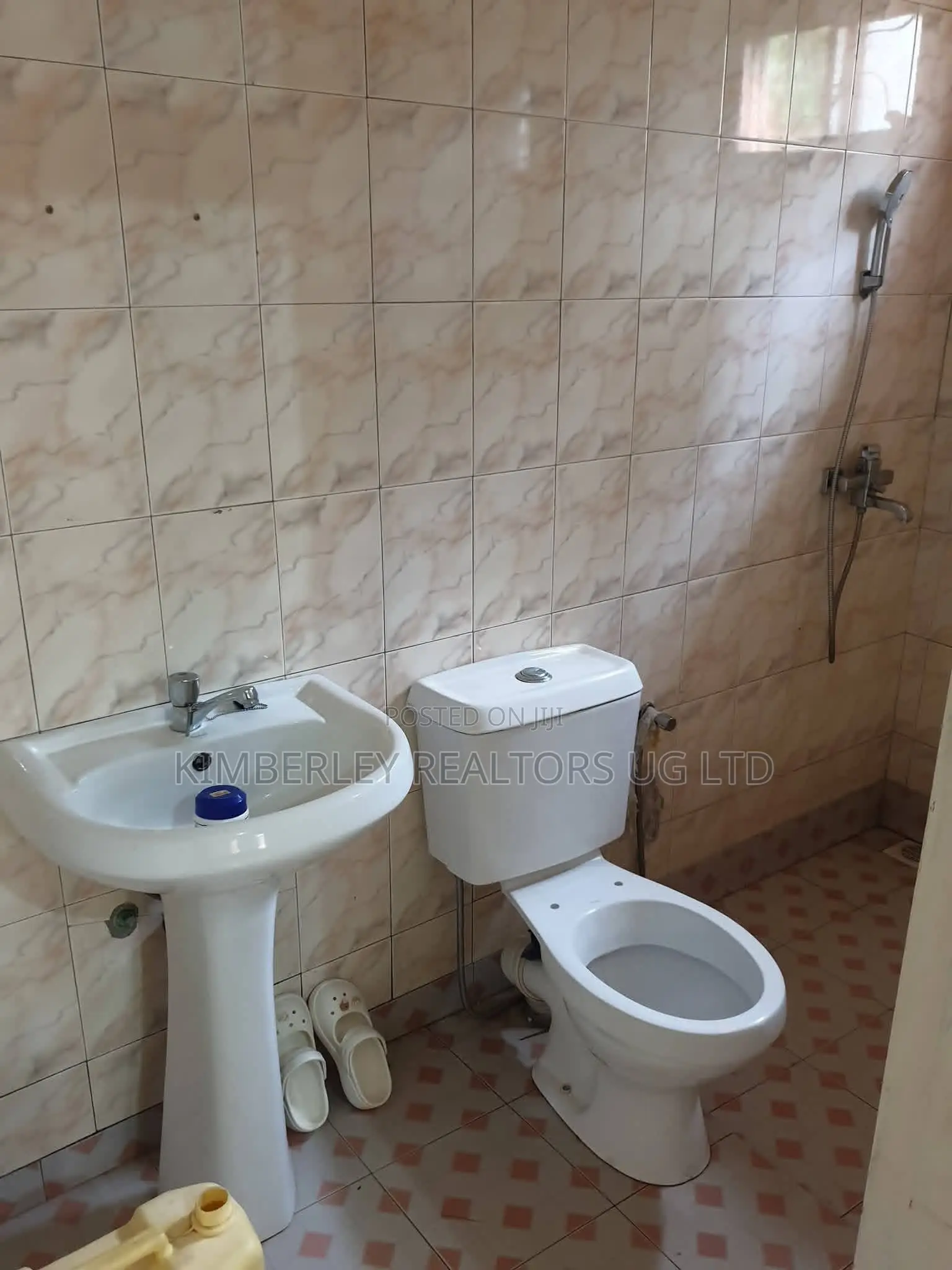 4bdrm Bungalow in Goma for sale in Goma