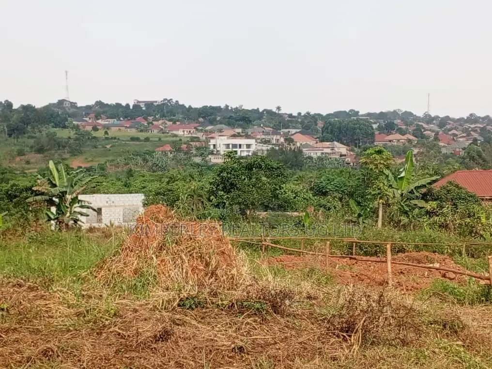Buzibwera Kyikusa Farmland Estate in Mbarara