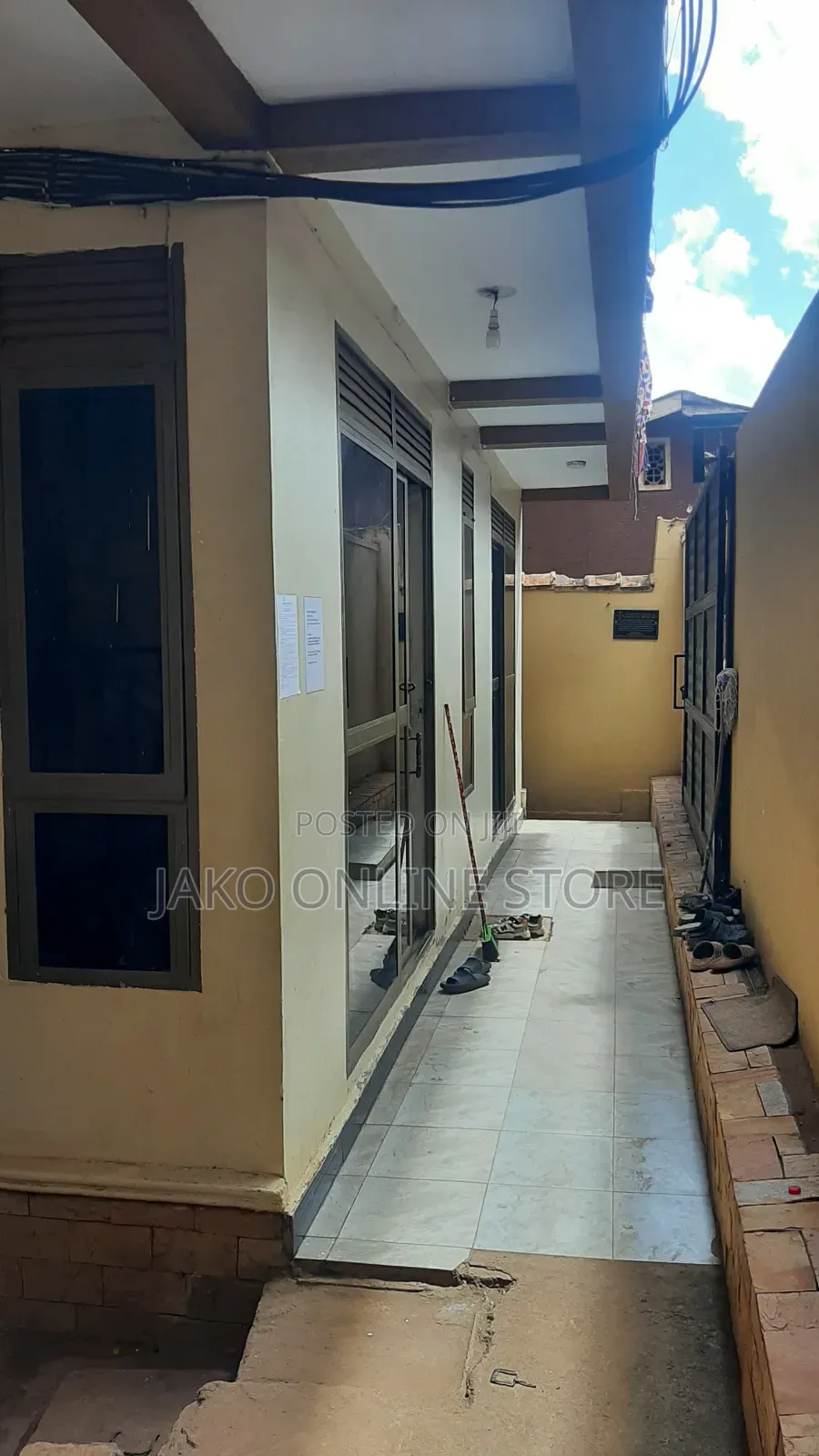 8bdrm Apartment in Makerere, Kawempe for sale in Kawempe