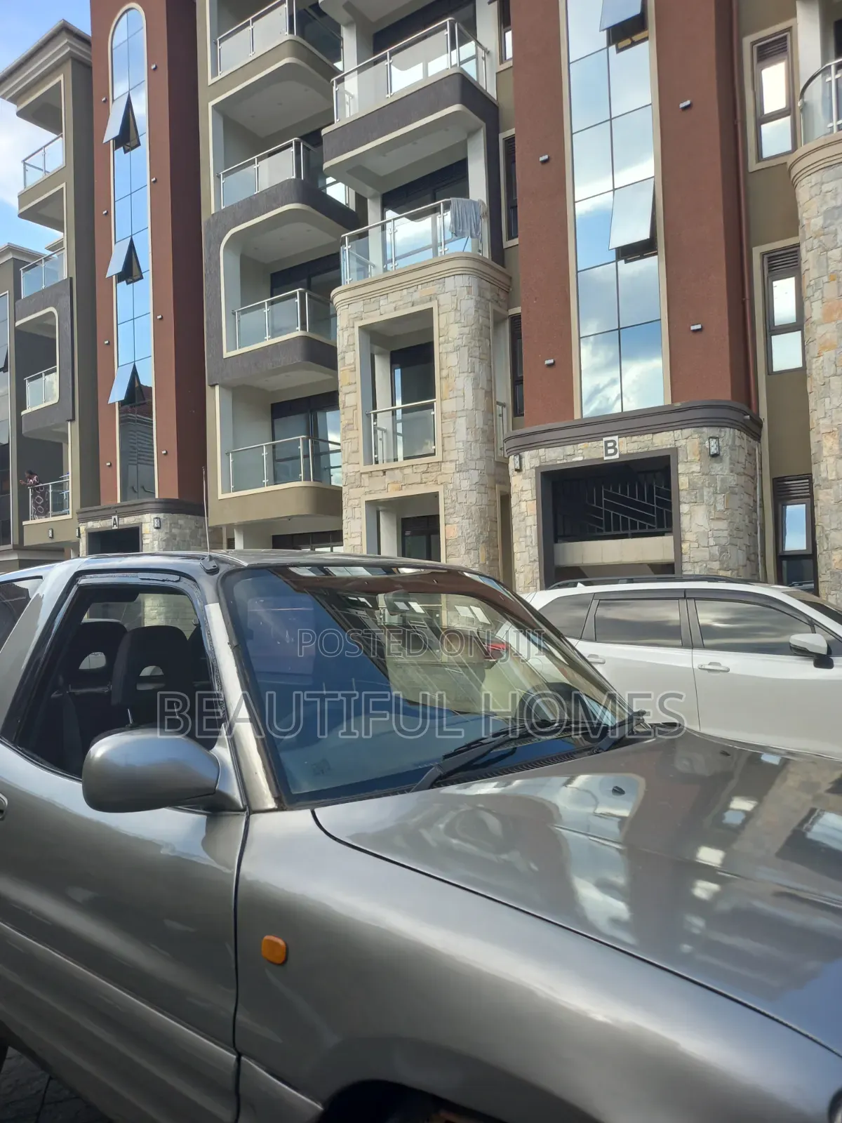 Furnished 2bdrm Apartment in Kisaasi, Central Division for sale in Central Division