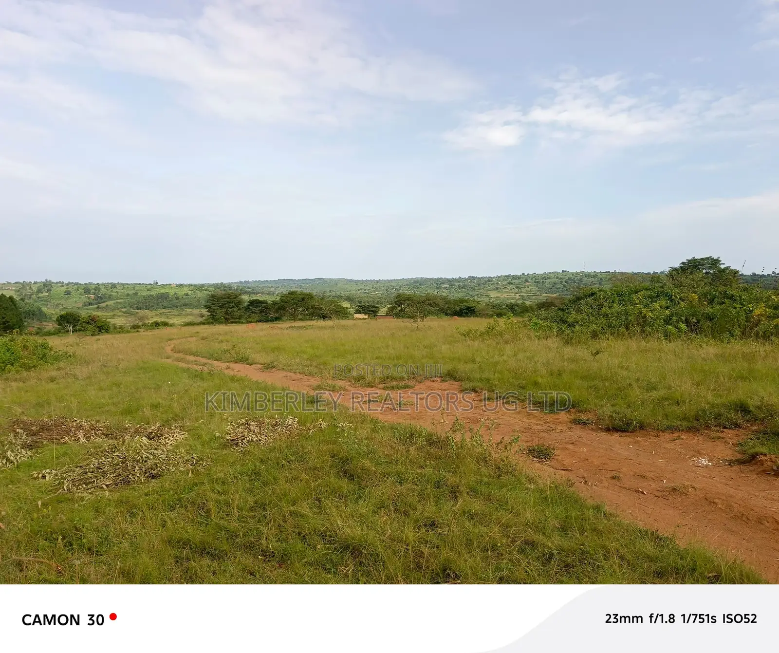 Land for Sale Masaka – Mbarara Road, Kinoni in Kyanamukaaka