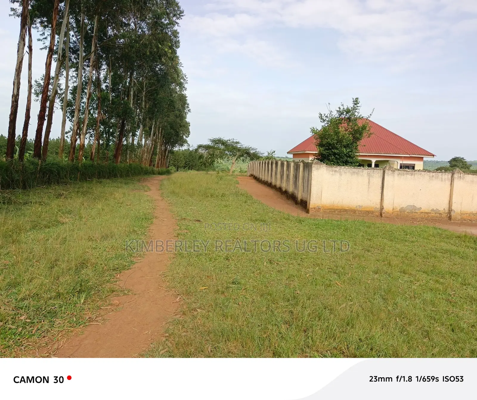 Land for Sale Masaka – Mbarara Road, Kinoni in Kyanamukaaka