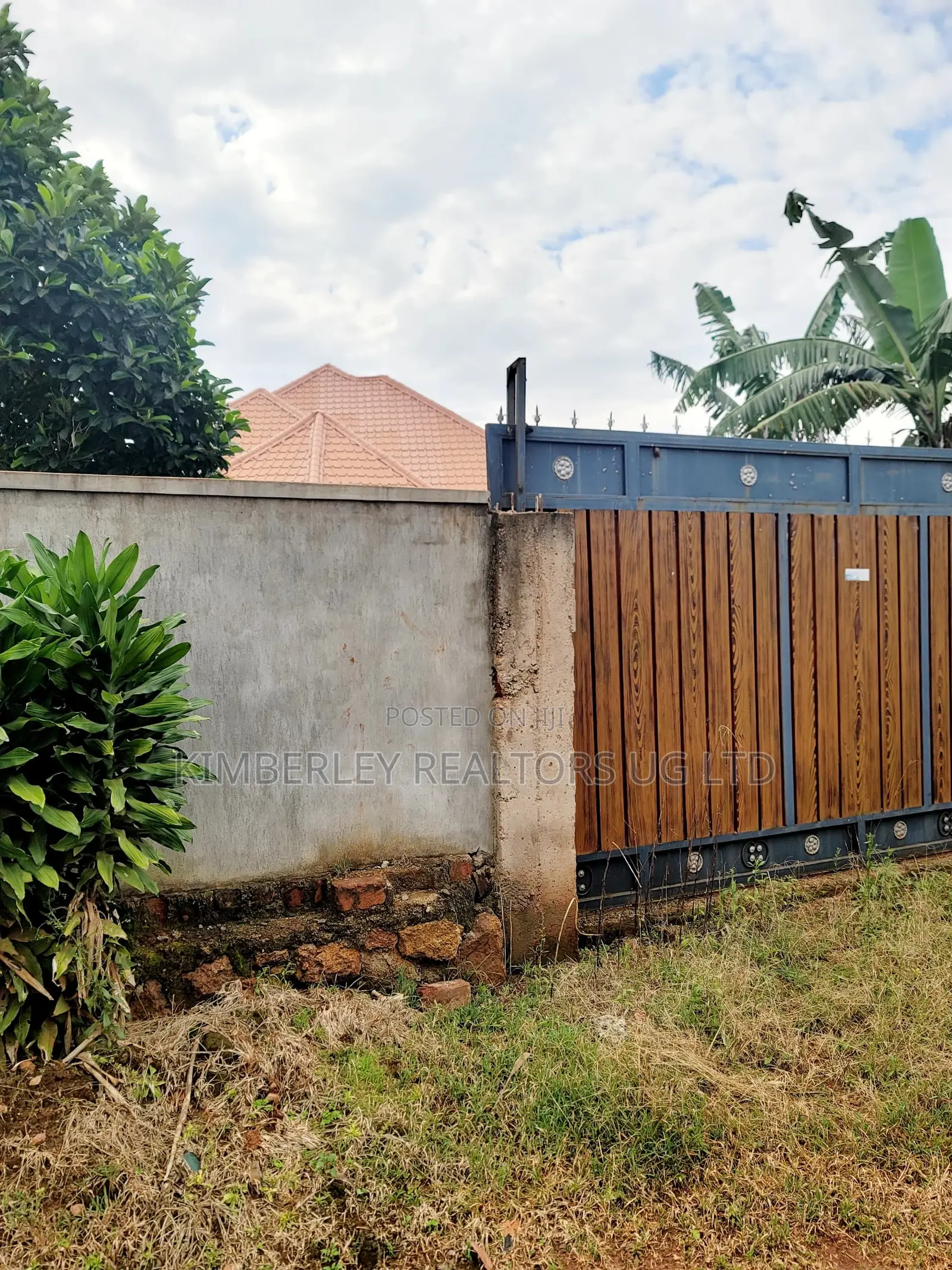 3bdrm House in Central Division for sale in Central Division