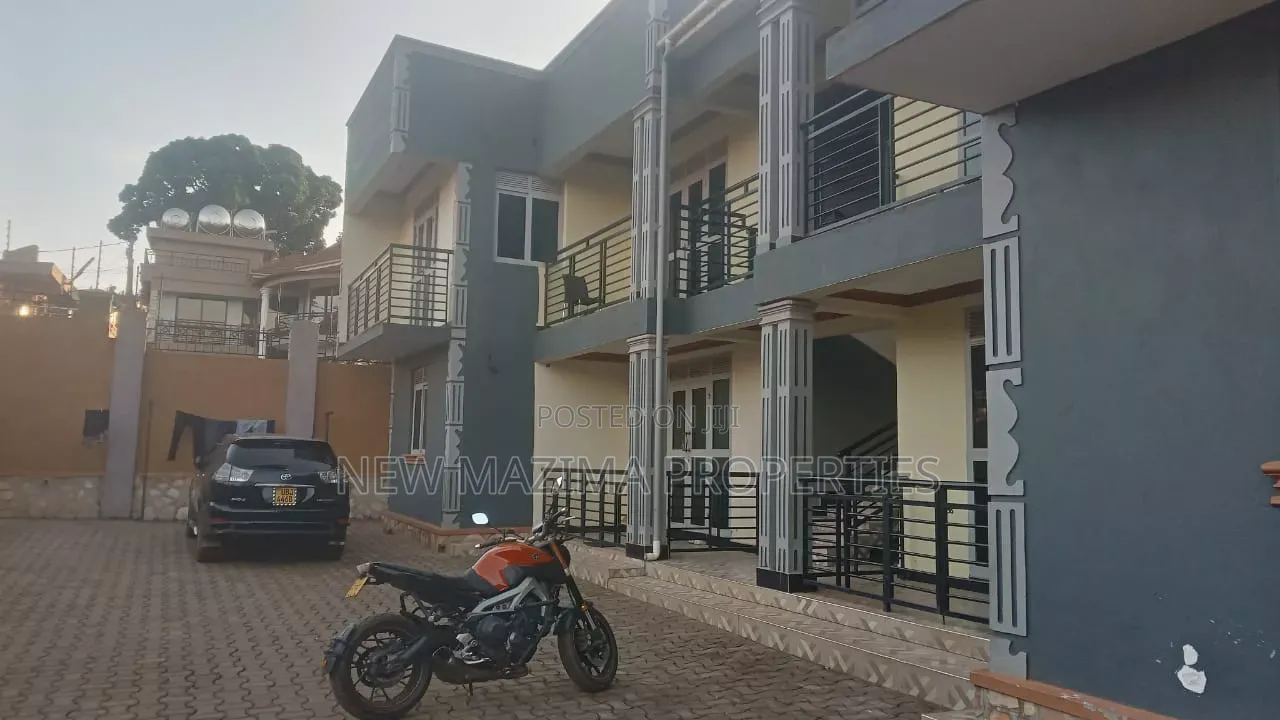 6bdrm Block of Flats in Mutundwe Heights, Central Division for sale in Central Division