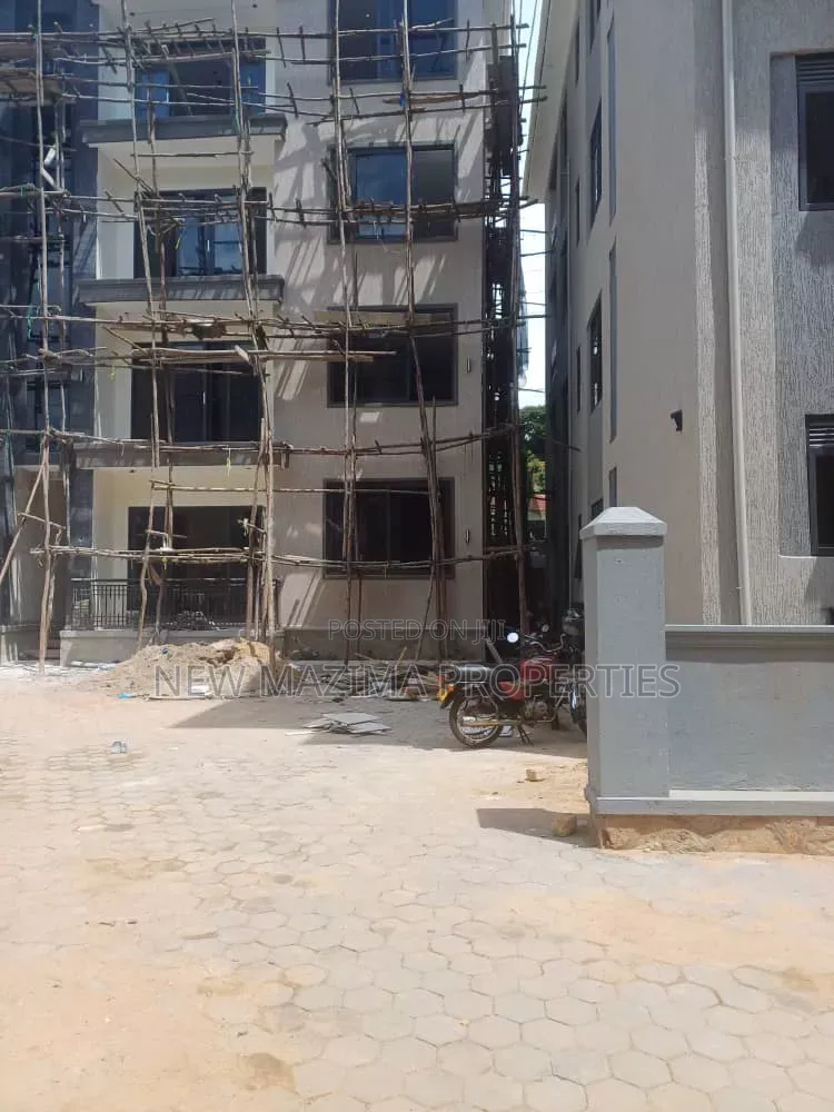 8bdrm Block of Flats in Bunga Heights, Central Division for sale in Central Division