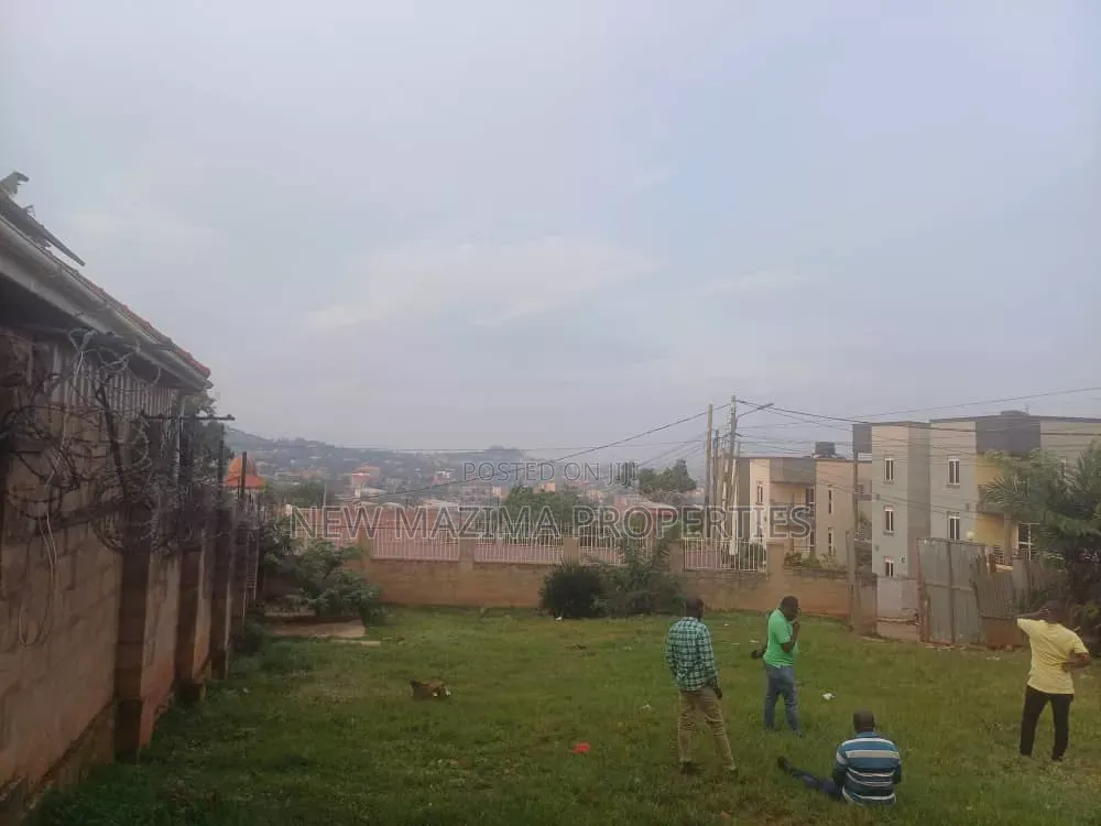 Prime Plot on Forced Sale in Heart Bwebajja Near Akhright City in Central Division