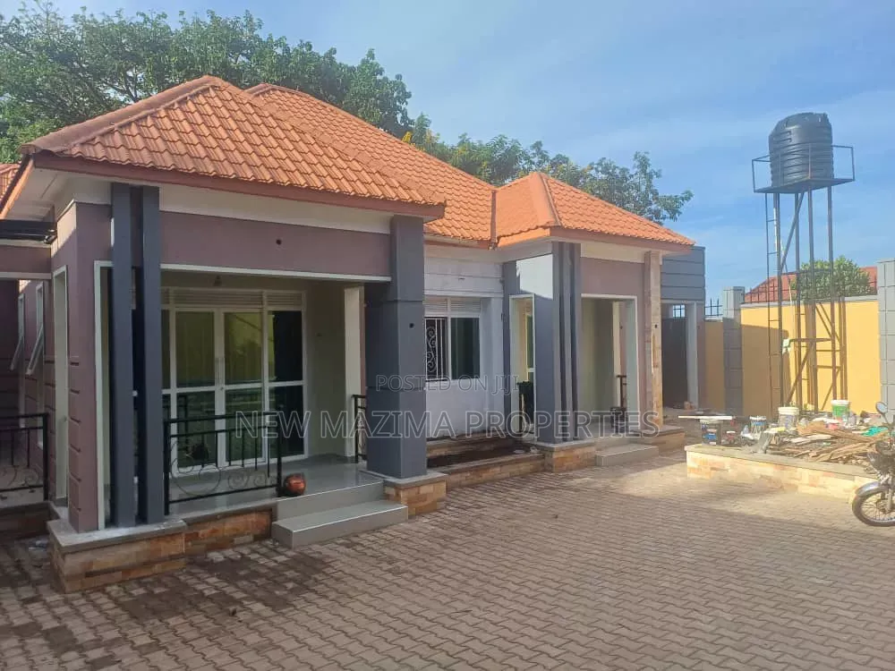 3bdrm Bungalow in Buziga Konge, Central Division for sale in Central Division