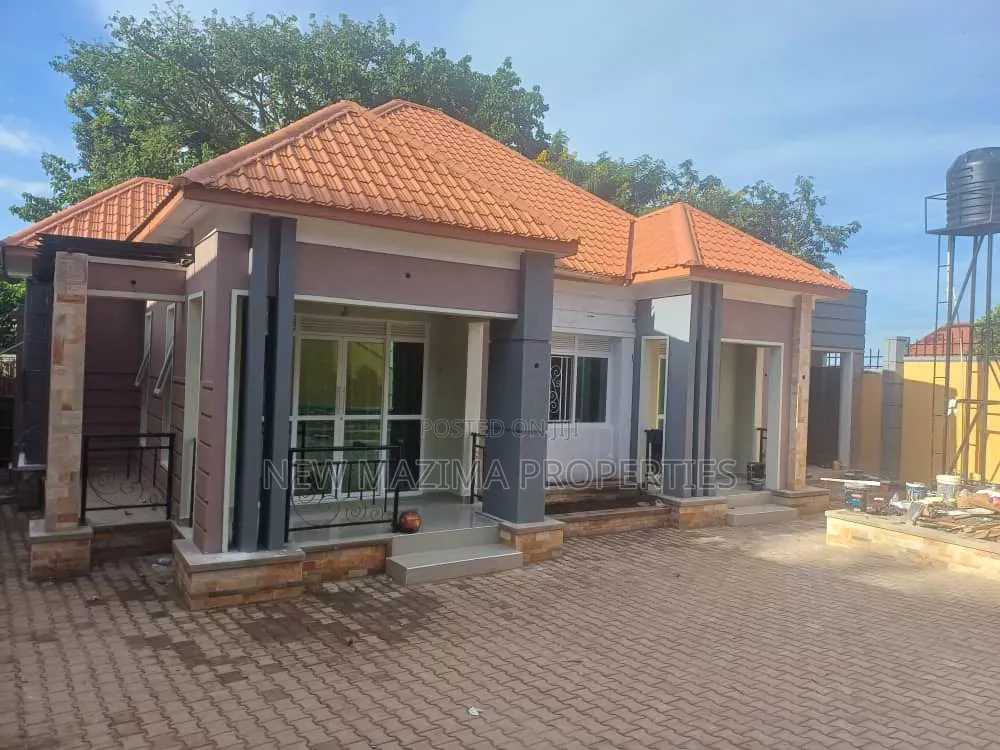 3bdrm Bungalow in Buziga Konge, Central Division for sale in Central Division