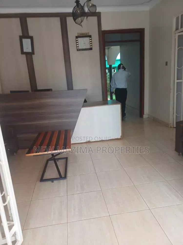 6bdrm Block of Flats in Lubowa Quality, Central Division for sale in Central Division