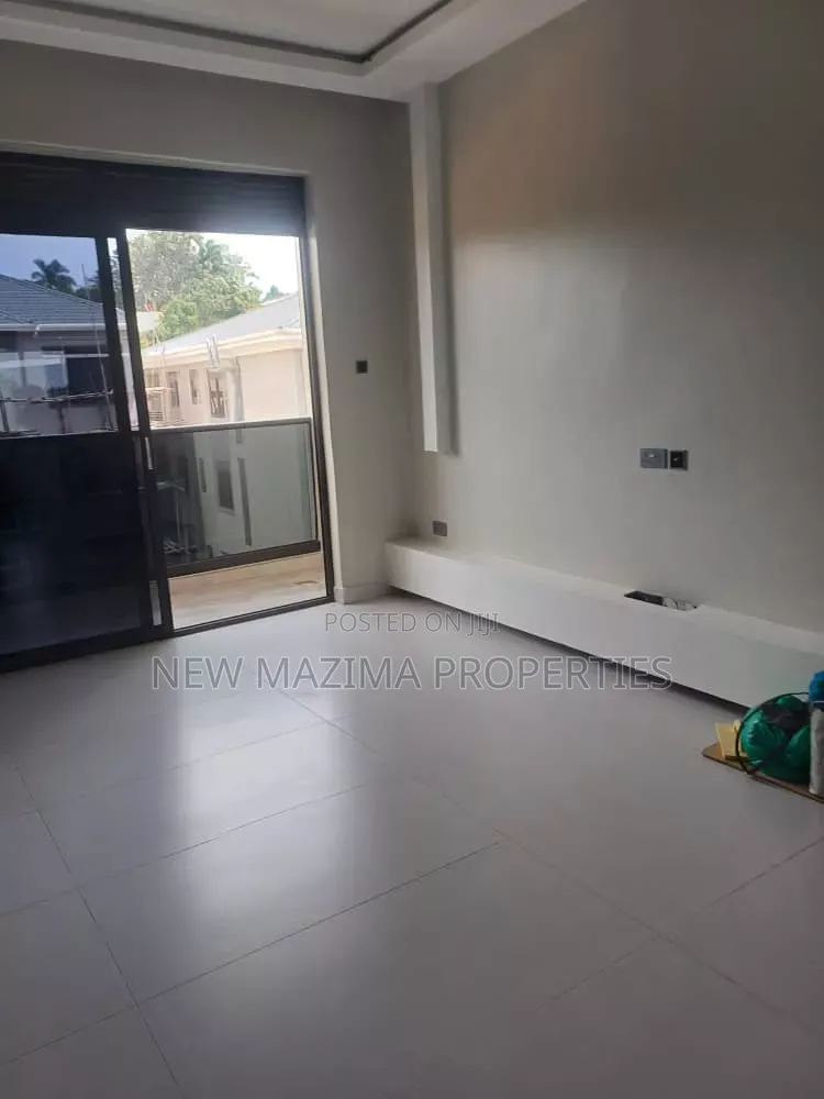 6bdrm Block of Flats in Lubowa Quality, Central Division for sale in Central Division