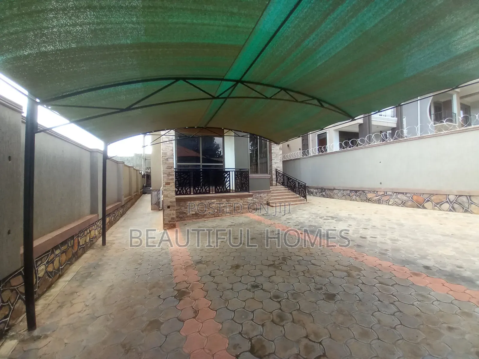 Furnished 4bdrm Duplex in Kira Posh Estate for sale in Kira