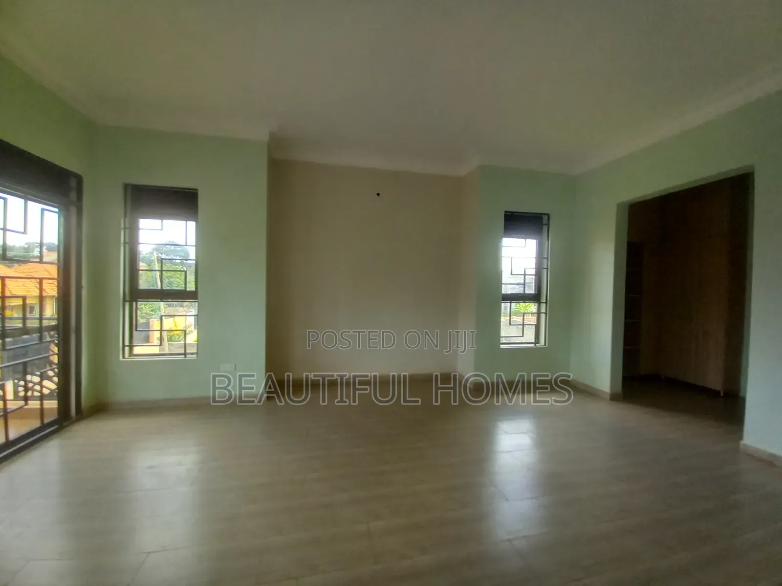Furnished 4bdrm House in Kira All Tarmack for sale in Kira
