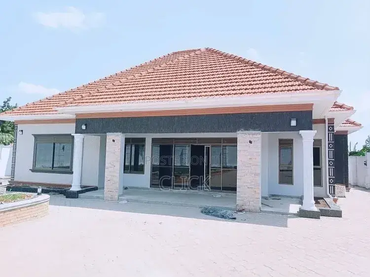 4bdrm House in Kira, Central Division for sale in Central Division
