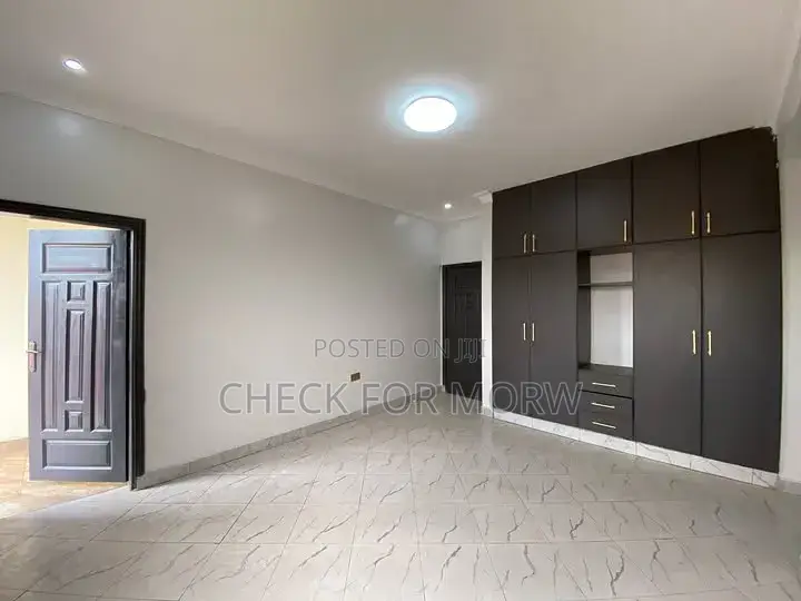 3bdrm Apartment in Bugolobi, Central Division for rent in Central Division