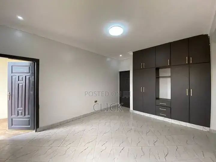 3bdrm Apartment in Bugolobi, Central Division for rent in Central Division