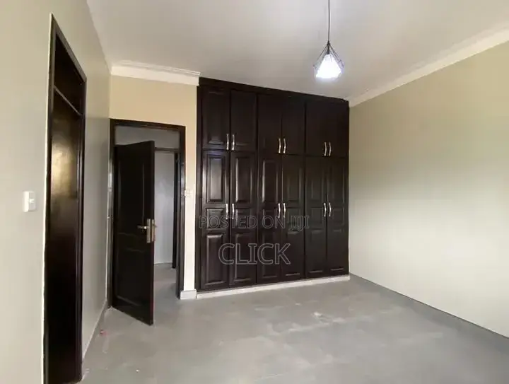 3bdrm Apartment in Bugolobi, Central Division for rent in Central Division
