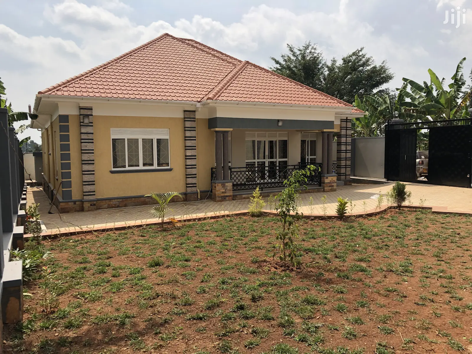 Kira Beautiful House On Sell in Kampala