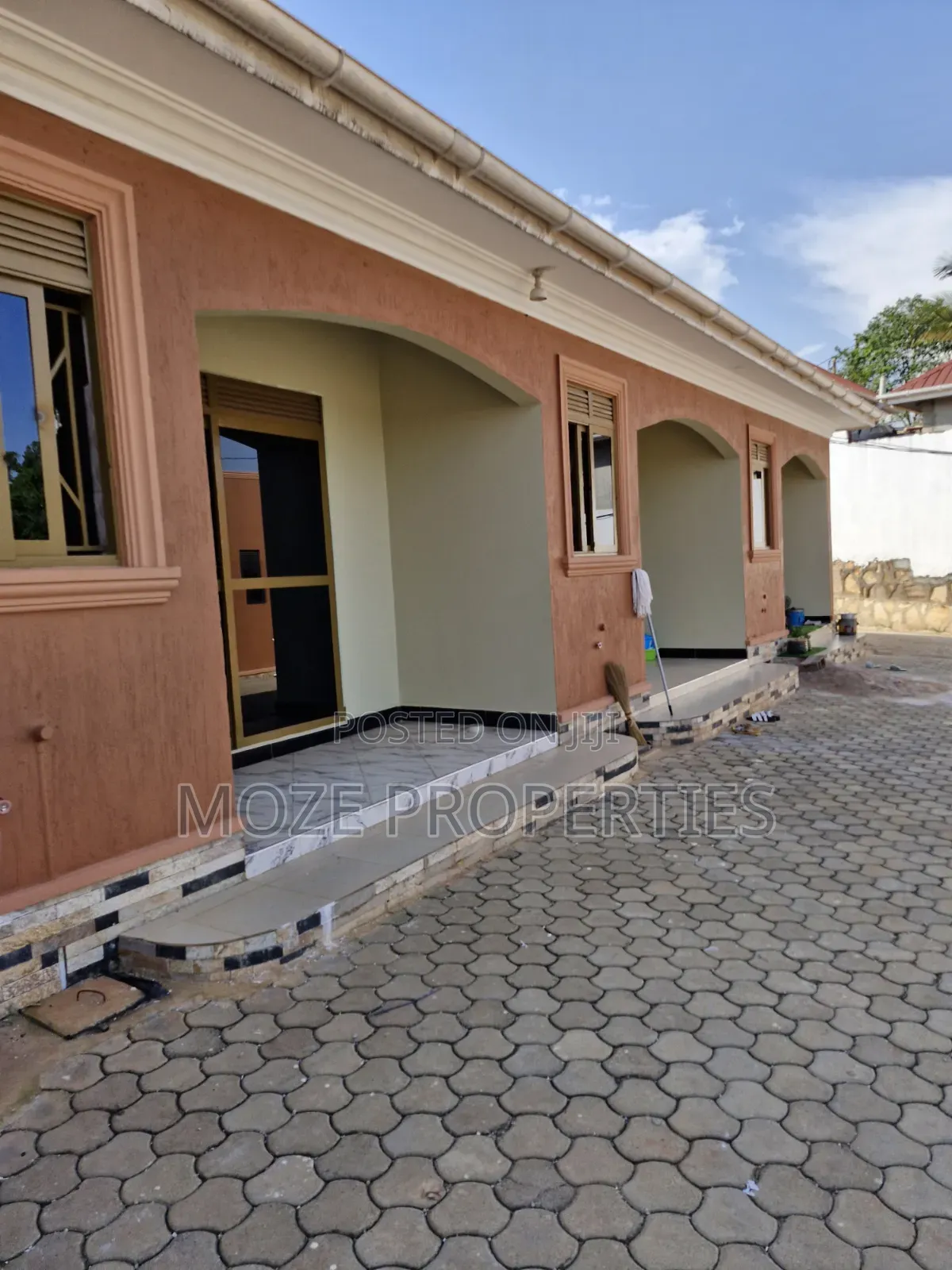 1bdrm Bungalow in Kyaliwajala, Central Division for rent in Central Division