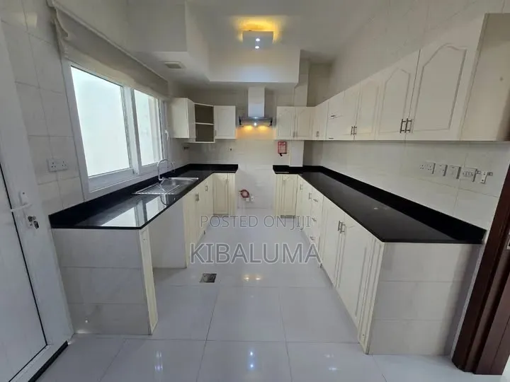 3bdrm Apartment in Bugolobi, Central Division for rent in Central Division