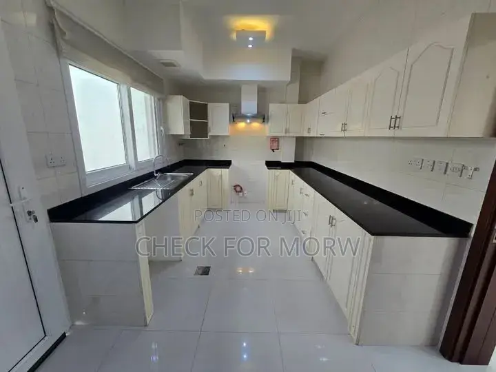 3bdrm Apartment in Bugolobi, Central Division for rent in Central Division