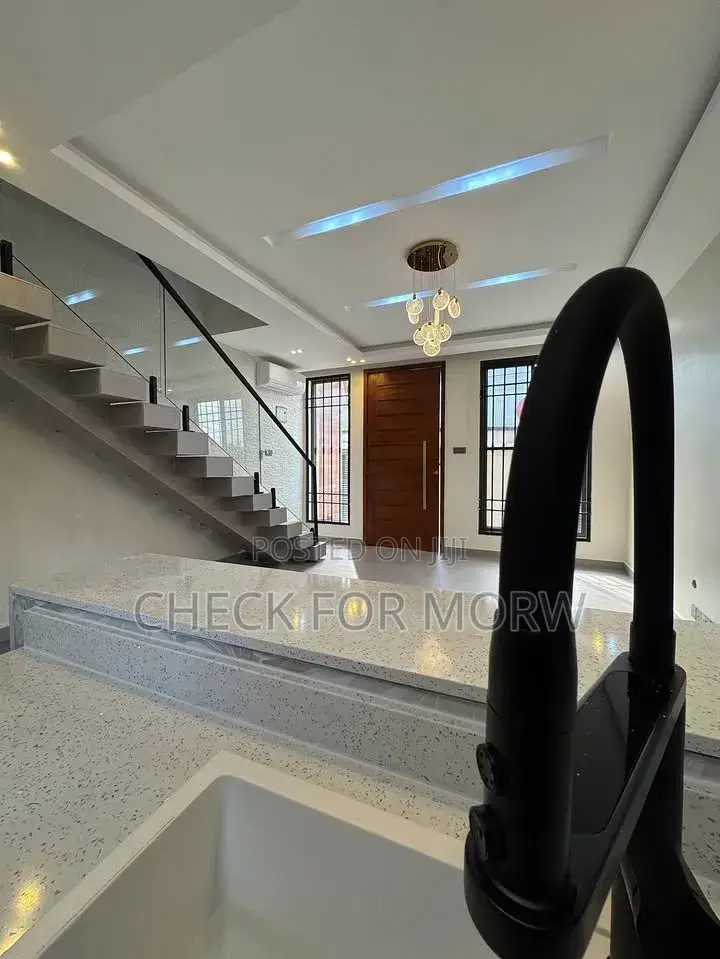 3bdrm Apartment in Bugolobi, Central Division for rent in Central Division