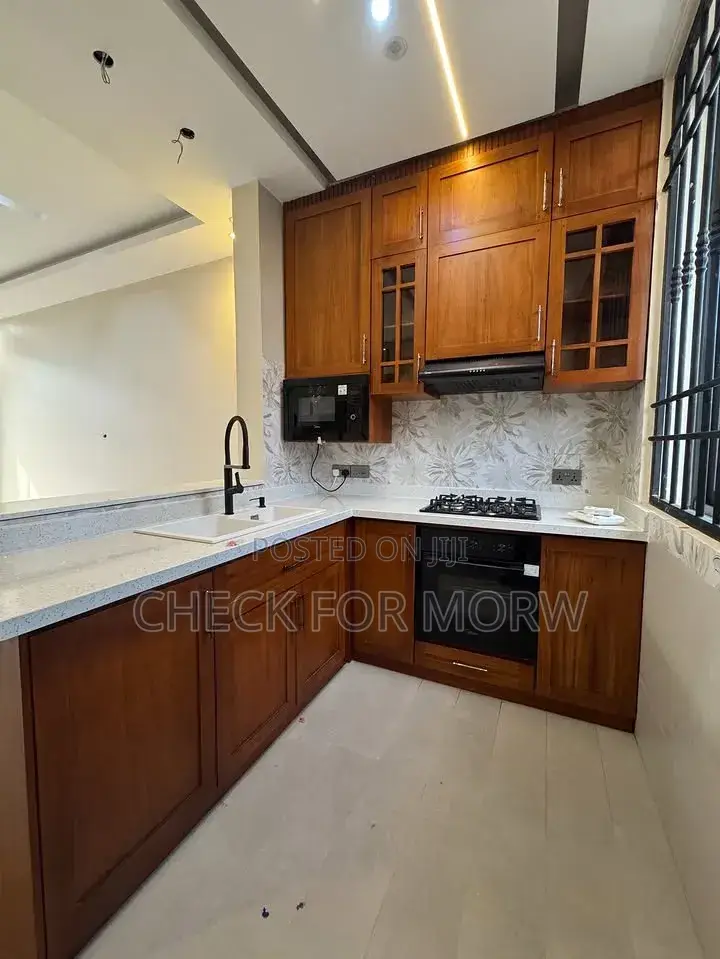 3bdrm Apartment in Bugolobi, Central Division for rent in Central Division