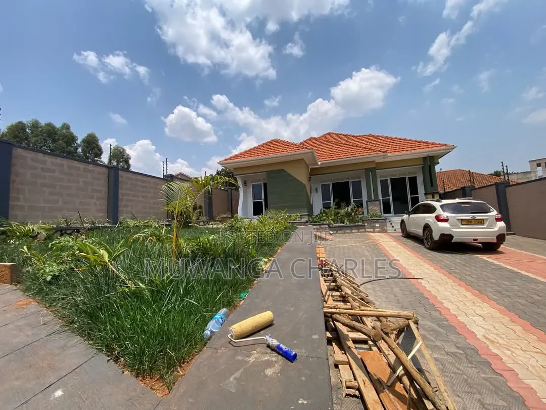 4bdrm Bungalow in Fs Properties Ltd, Nakawa for sale in Nakawa