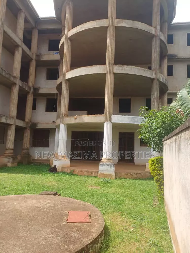 Arleady Working Hotel on Forced Sale in Heart of Ntebe Heights in Central Division