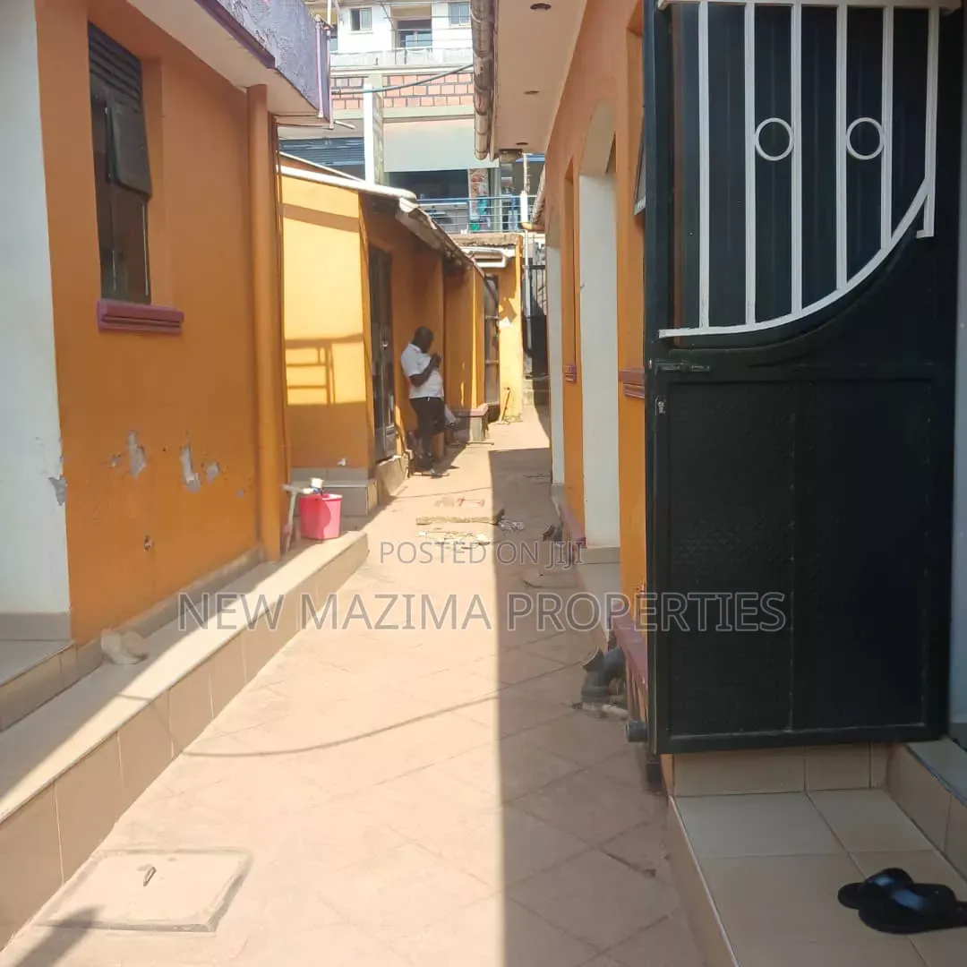 Makindye Commercial Shops With Busy Guest Self Contained Rooms Onsale in Central Division
