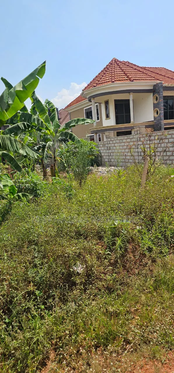 Kansanga Pride Plot With Ready Private Title Forcedsale at Give Prices in Central Division
