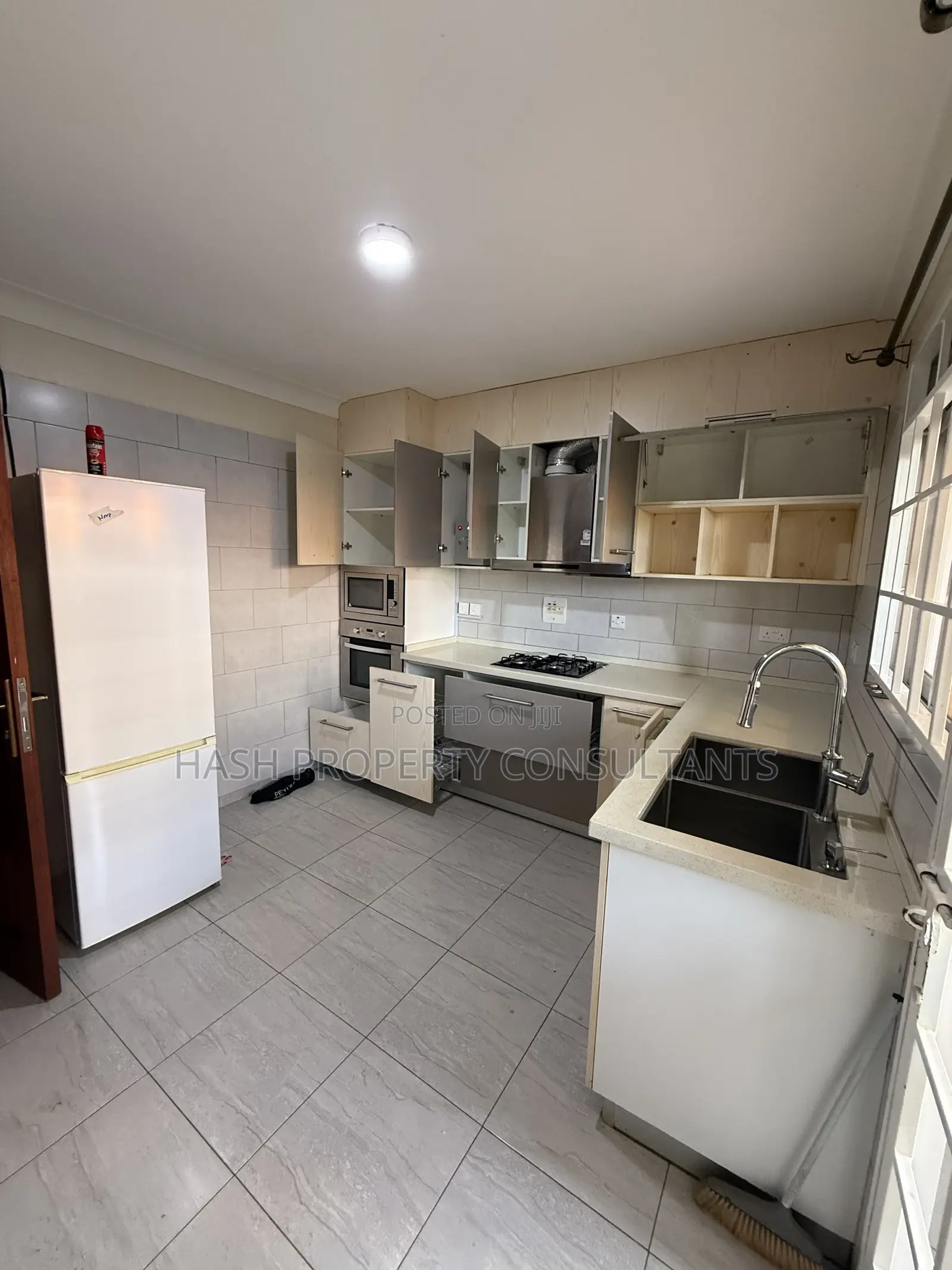 3bdrm Apartment in Lubowa, Central Division for rent in Central Division